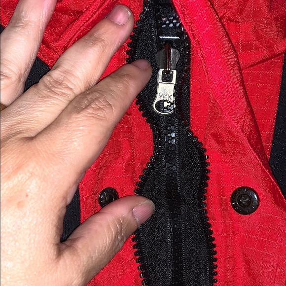 The North Face Kids Red Jacket - Picture 5 of 15